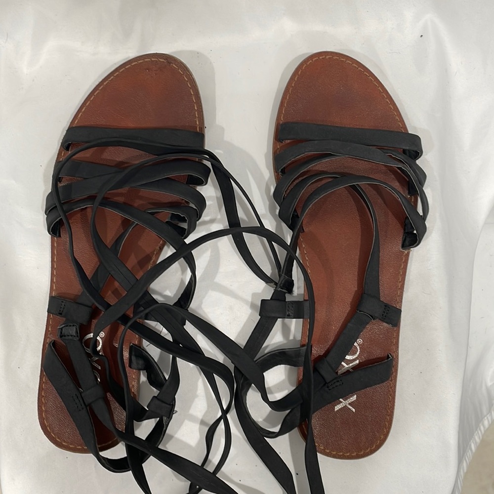 used black sandals good condition